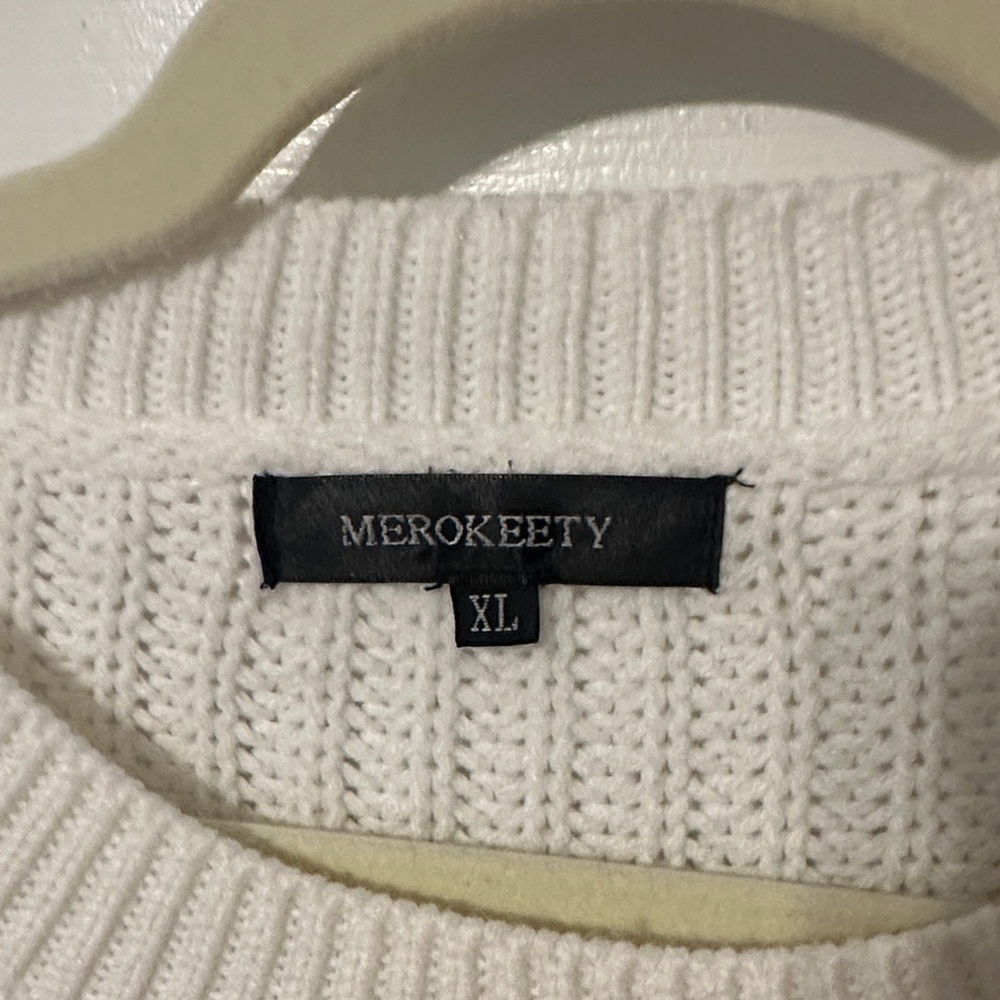 Modern Chic Colorblock Sweater - Picture 2 of 4